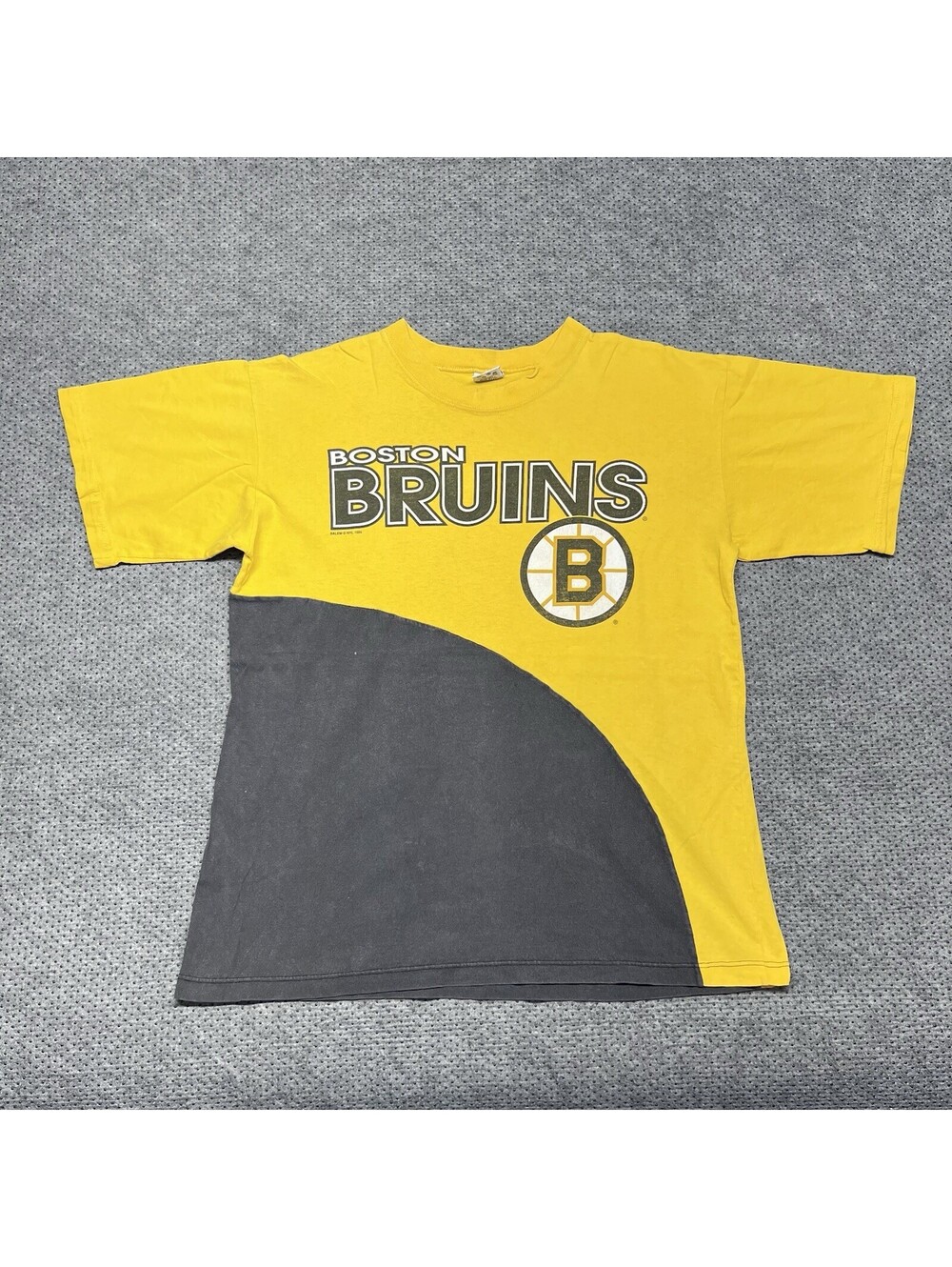 Vintage 1994 Salem Boston Bruins T-shirt large National Hockey League RARE